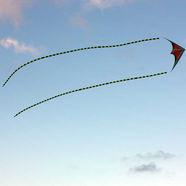 great shot to twin tubular kite tails