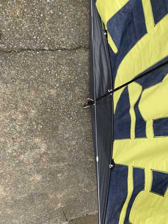 curve in spreader on a rok kite