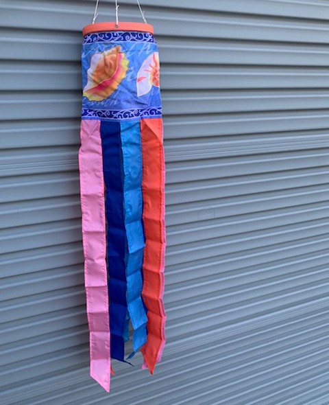 Diamond shaped kite with pink and rainbow unicorn print. Single String Kites for 4 Years and Up Kids
