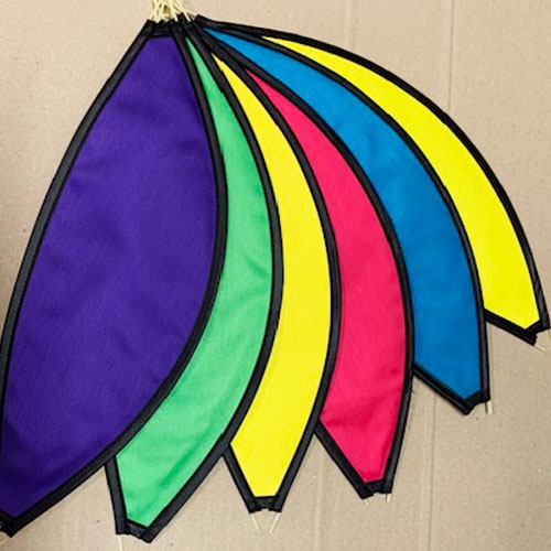 Pastel coloured vanes for a 4 meter banner spinning ball top